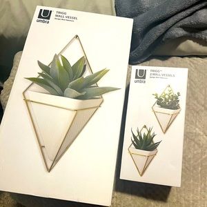 💕SOLD💕umbra plant holders